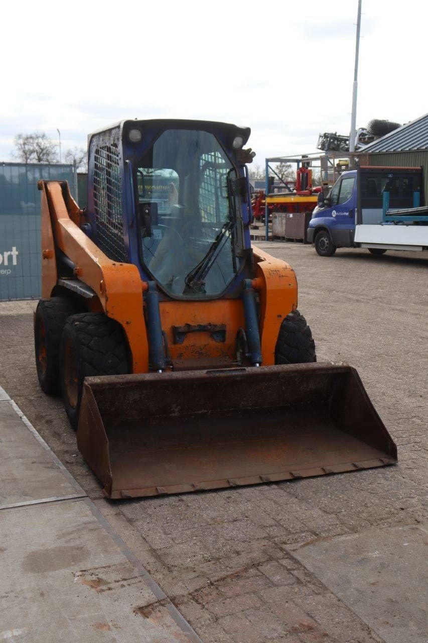 Radlader van het type Gehl R190, Gebrauchtmaschine in Antwerpen (Foto 8)