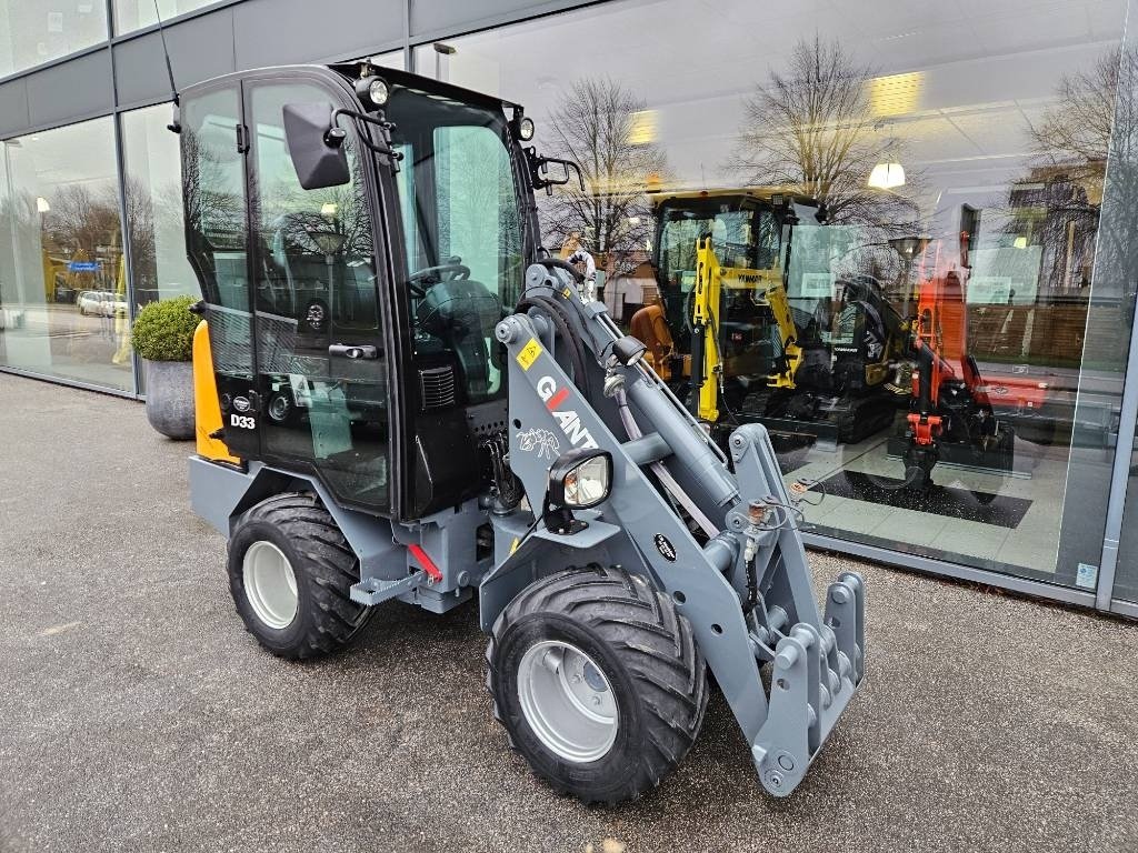 Radlader типа GiANT D 332 SWT, Gebrauchtmaschine в Fårevejle (Фотография 1)