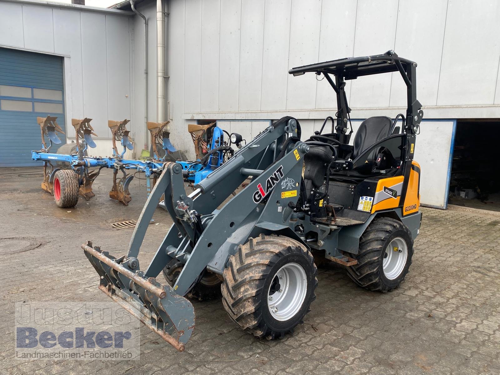 Radlader типа GiANT G 2200, Gebrauchtmaschine в Weimar-Niederwalgern (Фотография 1)