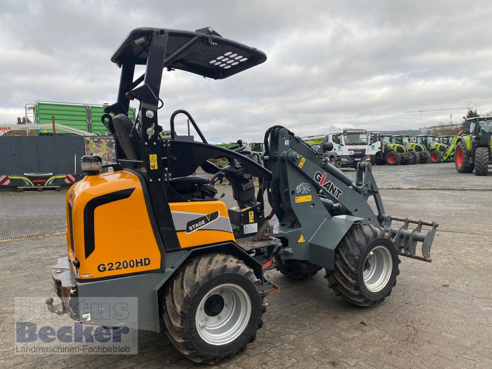 Radlader типа GiANT G 2200, Gebrauchtmaschine в Weimar-Niederwalgern (Фотография 8)