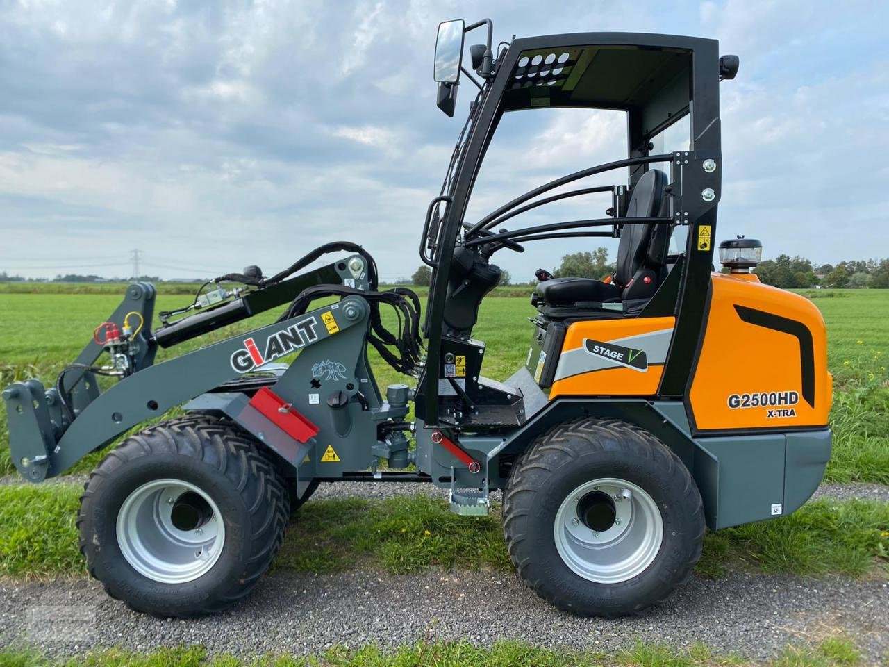 Radlader des Typs GiANT G2500 X-tra HD NEU, Neumaschine in Borken (Bild 1)