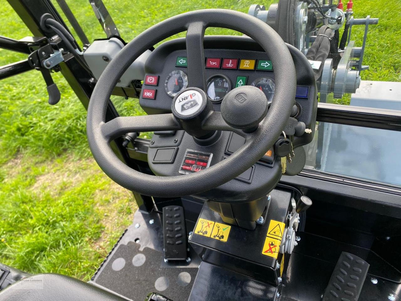 Radlader des Typs GiANT G2500 X-tra HD NEU, Neumaschine in Borken (Bild 6)