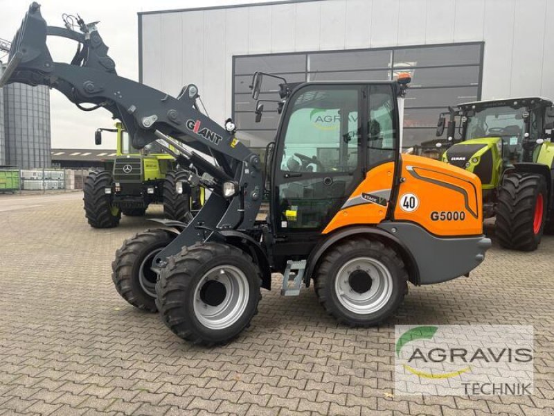 Radlader des Typs GiANT G5000, Neumaschine in Ascheberg (Bild 1)