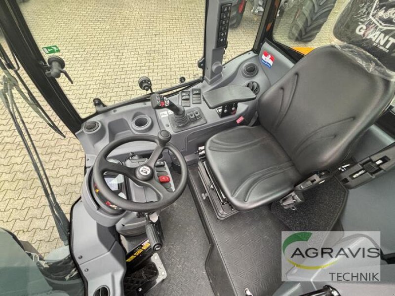 Radlader of the type GiANT G5000, Neumaschine in Ascheberg (Picture 11)