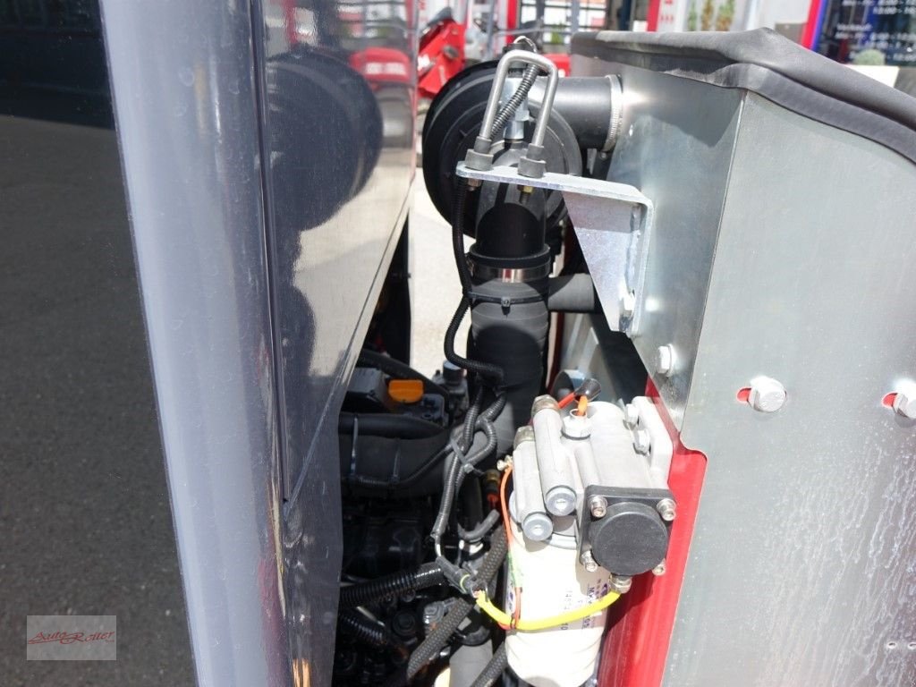 Radlader of the type Grizzly HQ260 Hoflader 4WD mit 1500Kg Hublast, Neumaschine in Fohnsdorf (Picture 21)