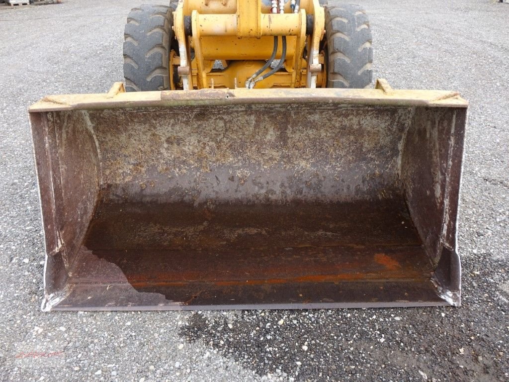 Radlader van het type Hanomag Hanomag  D941B Radlader, Gebrauchtmaschine in Fohnsdorf (Foto 16)