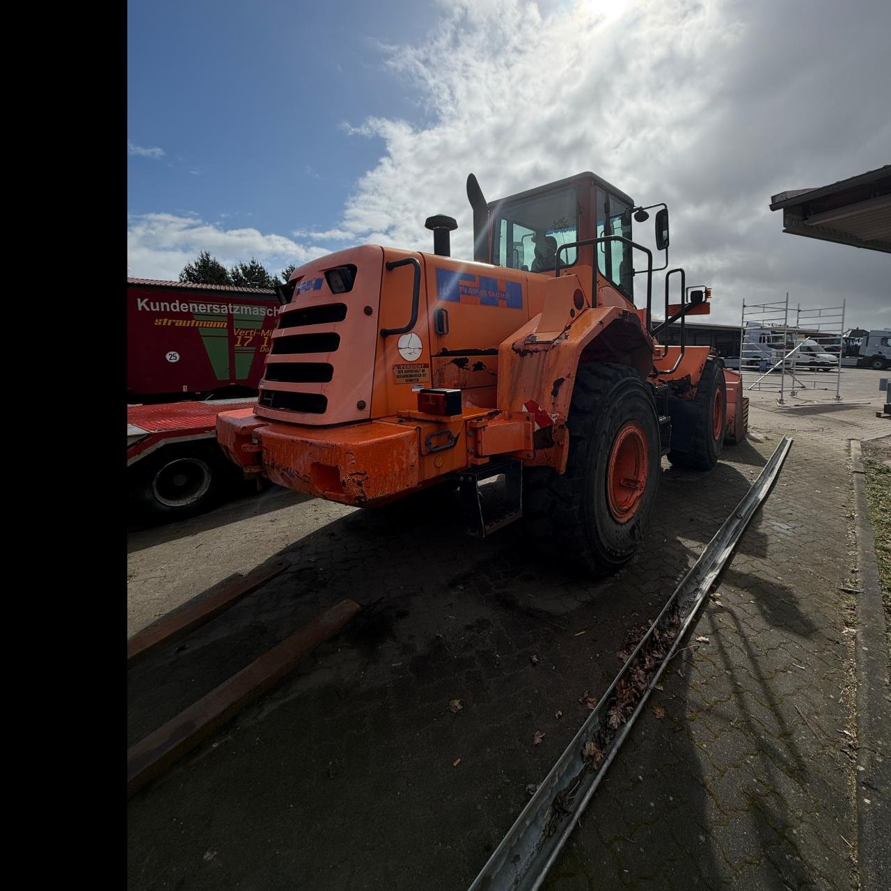 Radlader от тип Hitachi W 190, Gebrauchtmaschine в Könnern (Снимка 3)