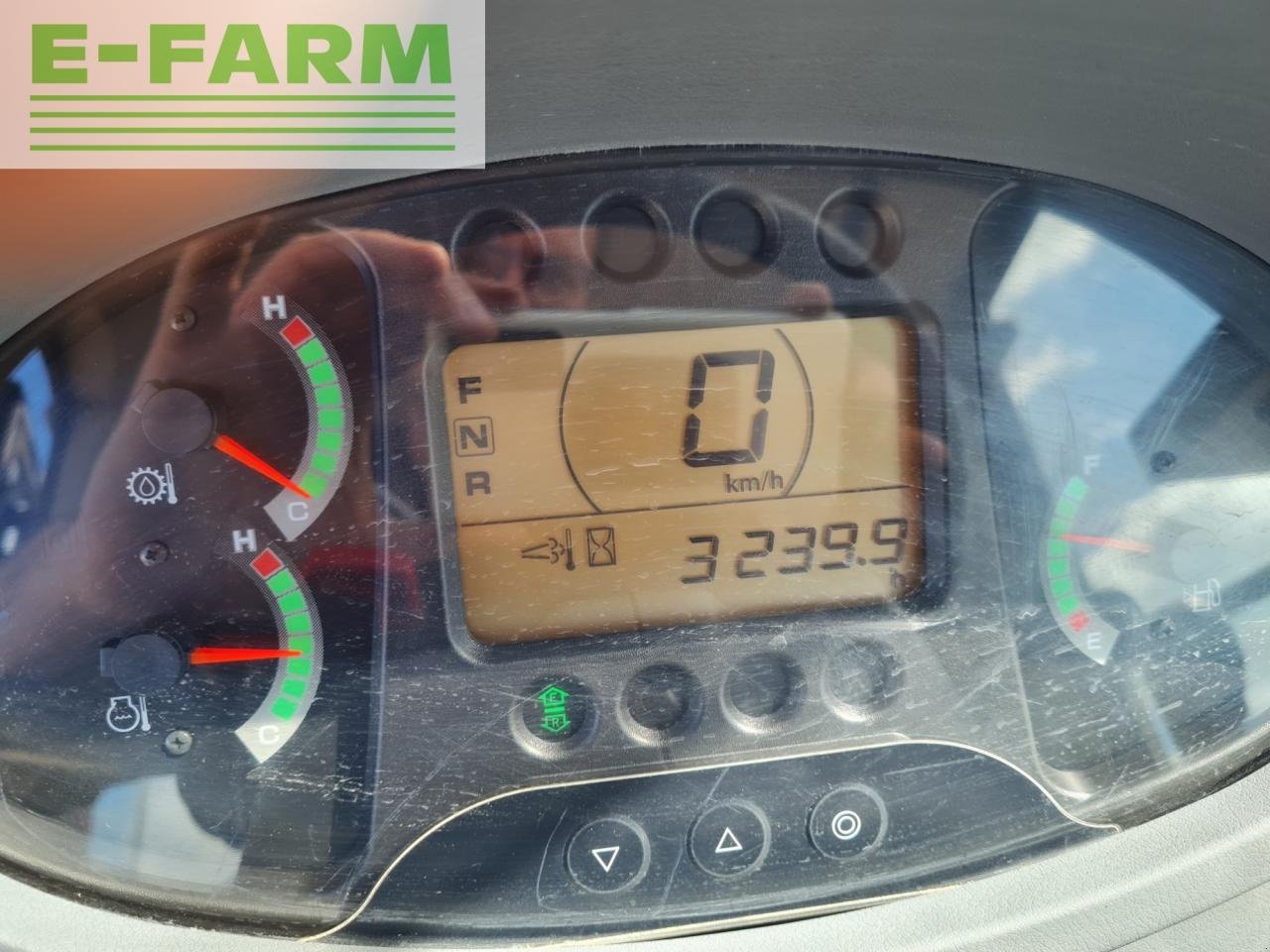 Radlader of the type Hitachi ZW 150 TPD-5, Gebrauchtmaschine in Hamburg (Picture 12)