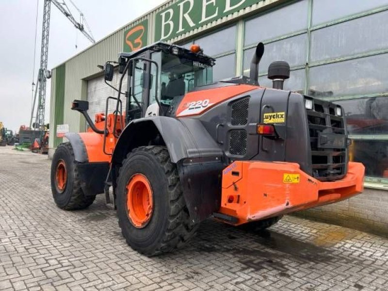 Radlader от тип Hitachi ZW 220-6, Gebrauchtmaschine в Roosendaal (Снимка 7)