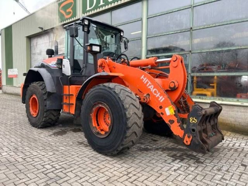 Radlader от тип Hitachi ZW 220-6, Gebrauchtmaschine в Roosendaal (Снимка 5)