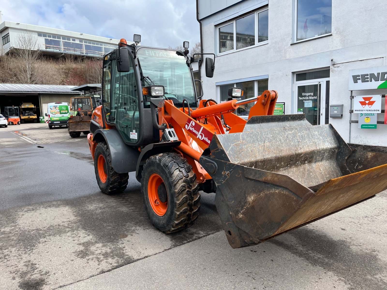 Radlader от тип Hitachi ZW 75, Gebrauchtmaschine в Donaueschingen (Снимка 2)