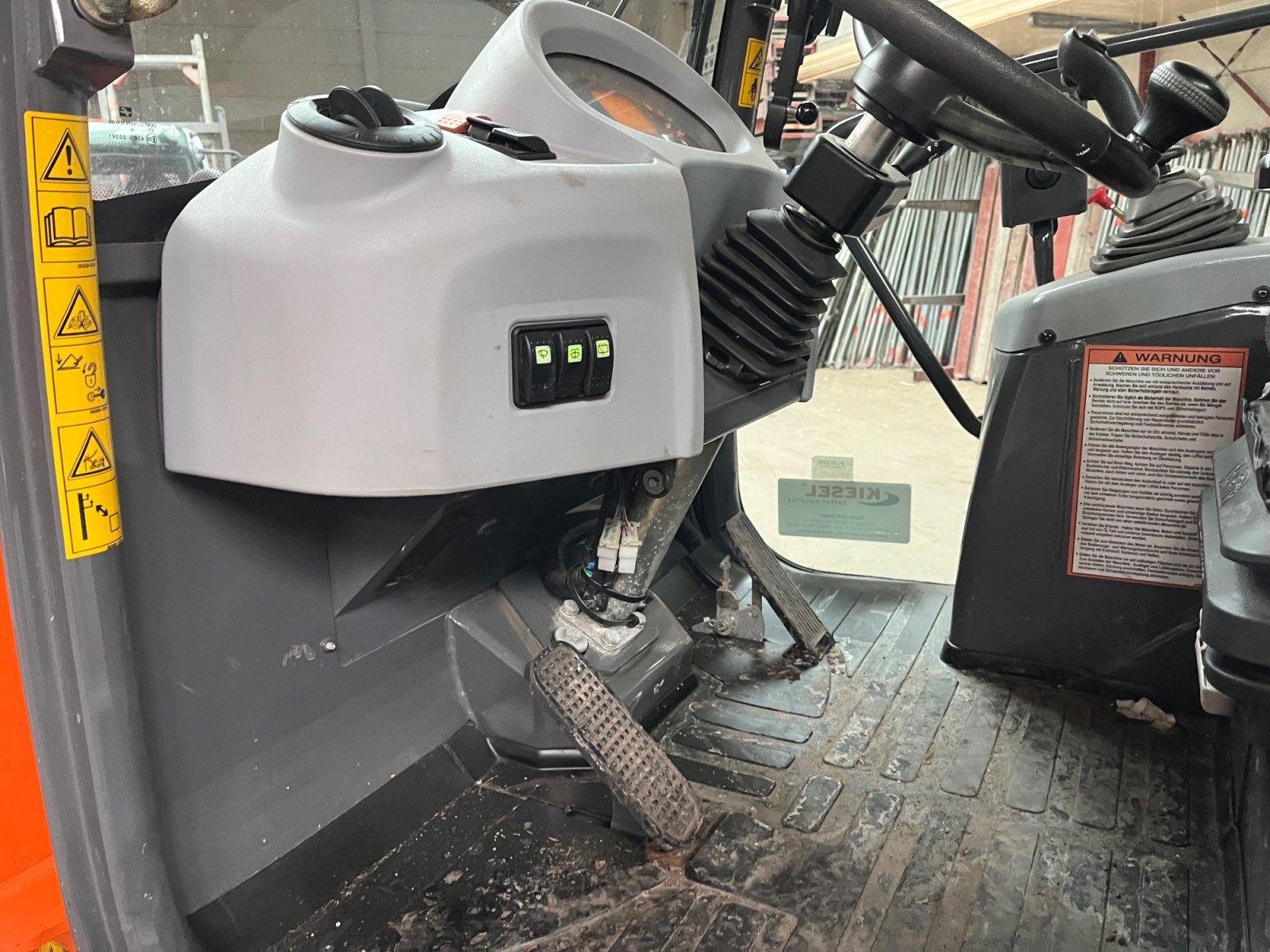 Radlader от тип Hitachi ZW 75, Gebrauchtmaschine в Donaueschingen (Снимка 22)
