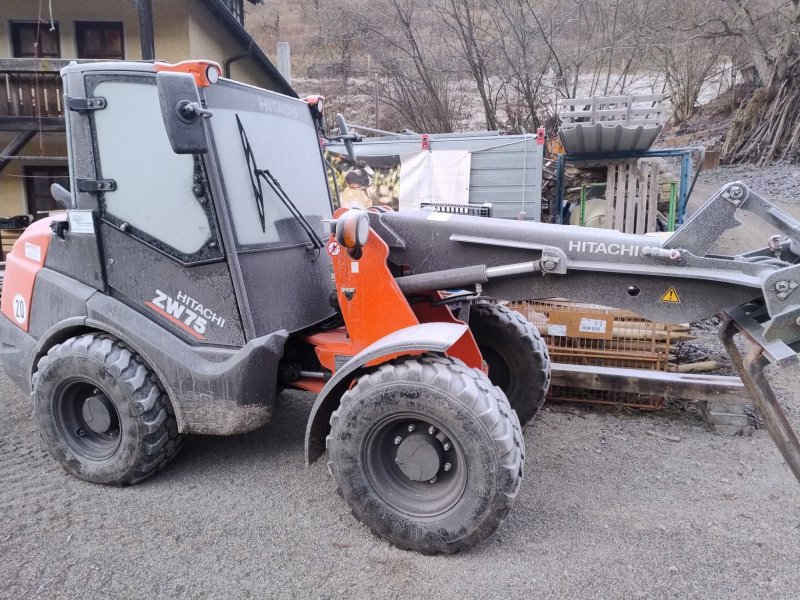 Radlader от тип Hitachi ZW 75, Gebrauchtmaschine в Rothenburg (Снимка 1)