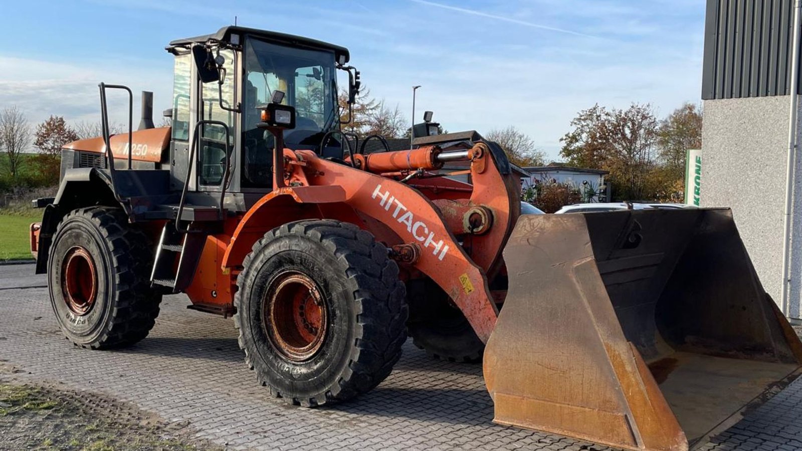 Radlader des Typs Hitachi ZW250 volvo hurtigskift og skovl, Gebrauchtmaschine in Kongerslev (Bild 1)