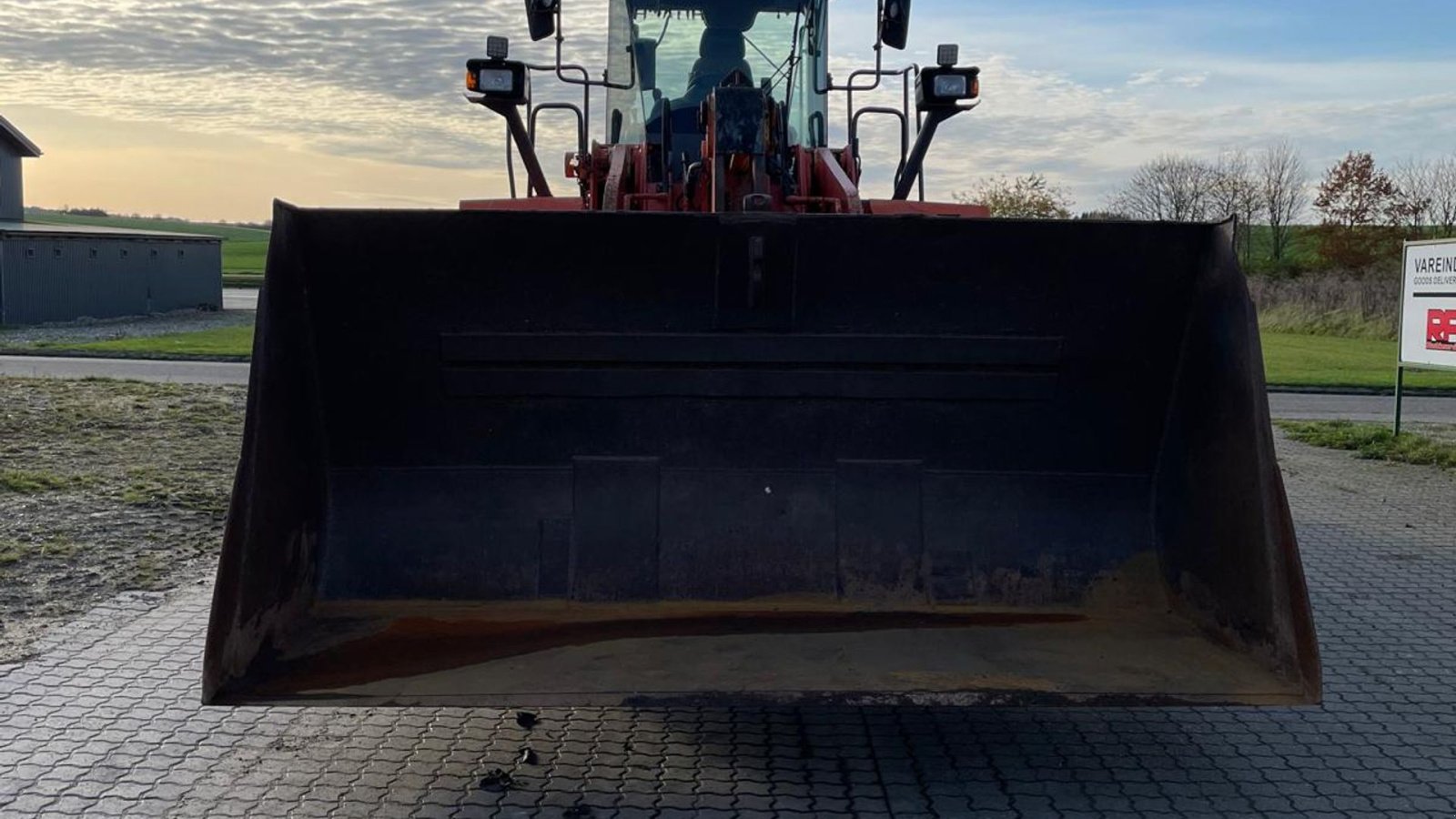 Radlader des Typs Hitachi ZW250 volvo hurtigskift og skovl, Gebrauchtmaschine in Kongerslev (Bild 9)