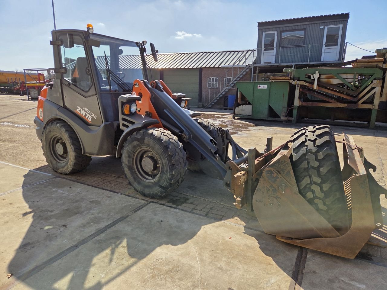 Radlader tip Hitachi ZW75, Gebrauchtmaschine in Oirschot (Poză 7)