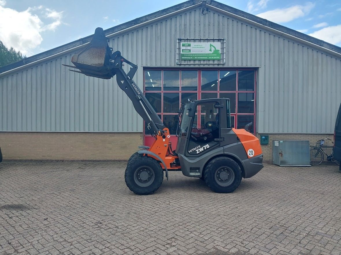 Radlader typu Hitachi ZW75, Gebrauchtmaschine v Westwoud (Obrázek 1)