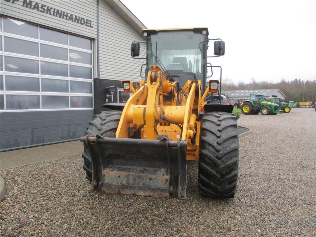 Radlader des Typs Hyundai 757-9A med 620/75R26 traktor hjul montering på, Gebrauchtmaschine in Lintrup (Bild 7)