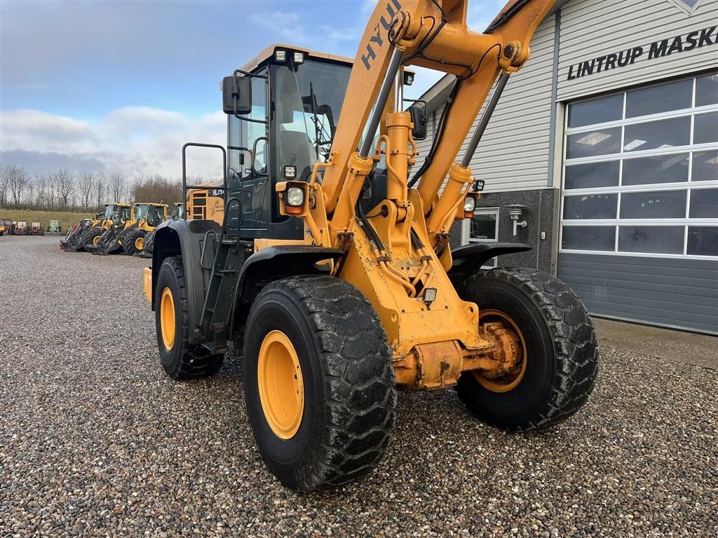Radlader des Typs Hyundai 757-9A Med hurtigskifte og centralsmørring. Lock-up (5gear), Gebrauchtmaschine in Lintrup (Bild 15)