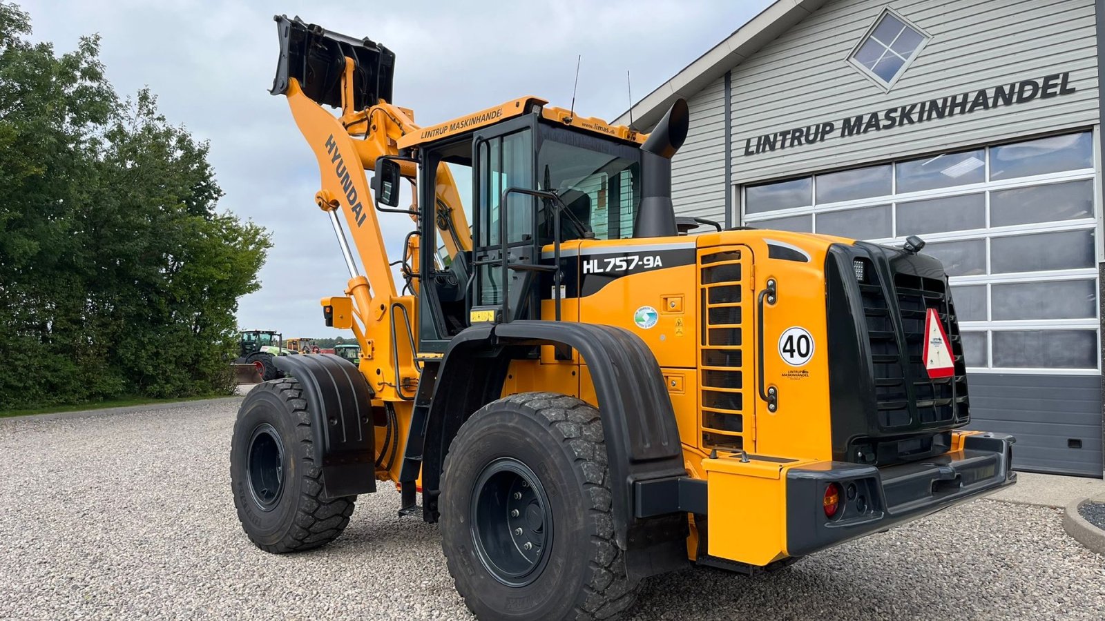 Radlader του τύπου Hyundai 757-9A XTD med lang-arm. En-ejeres maskine med Lock-UP., Gebrauchtmaschine σε Lintrup (Φωτογραφία 13)