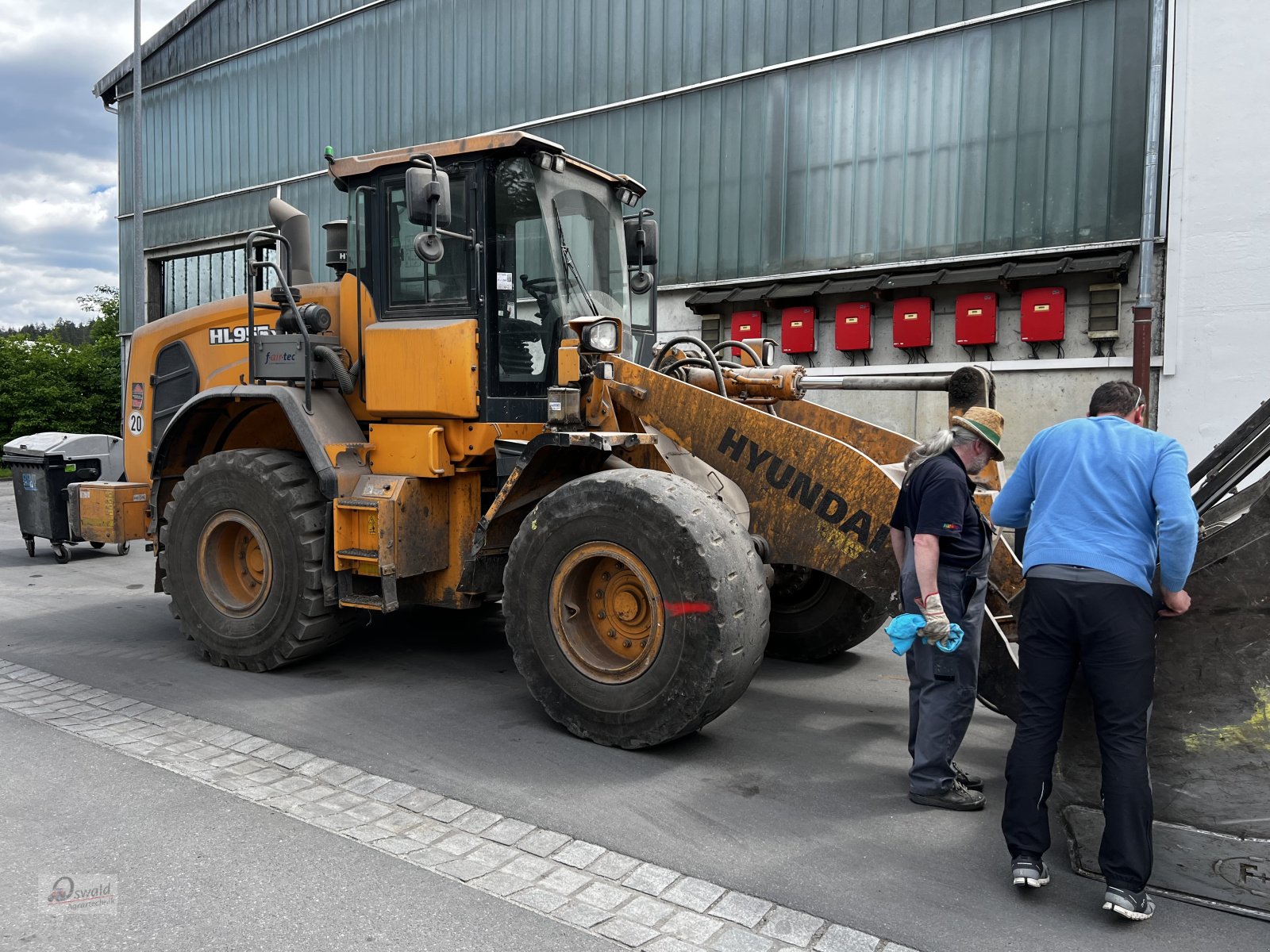 Radlader des Typs Hyundai HL 955 XT, Gebrauchtmaschine in Regen (Bild 1)