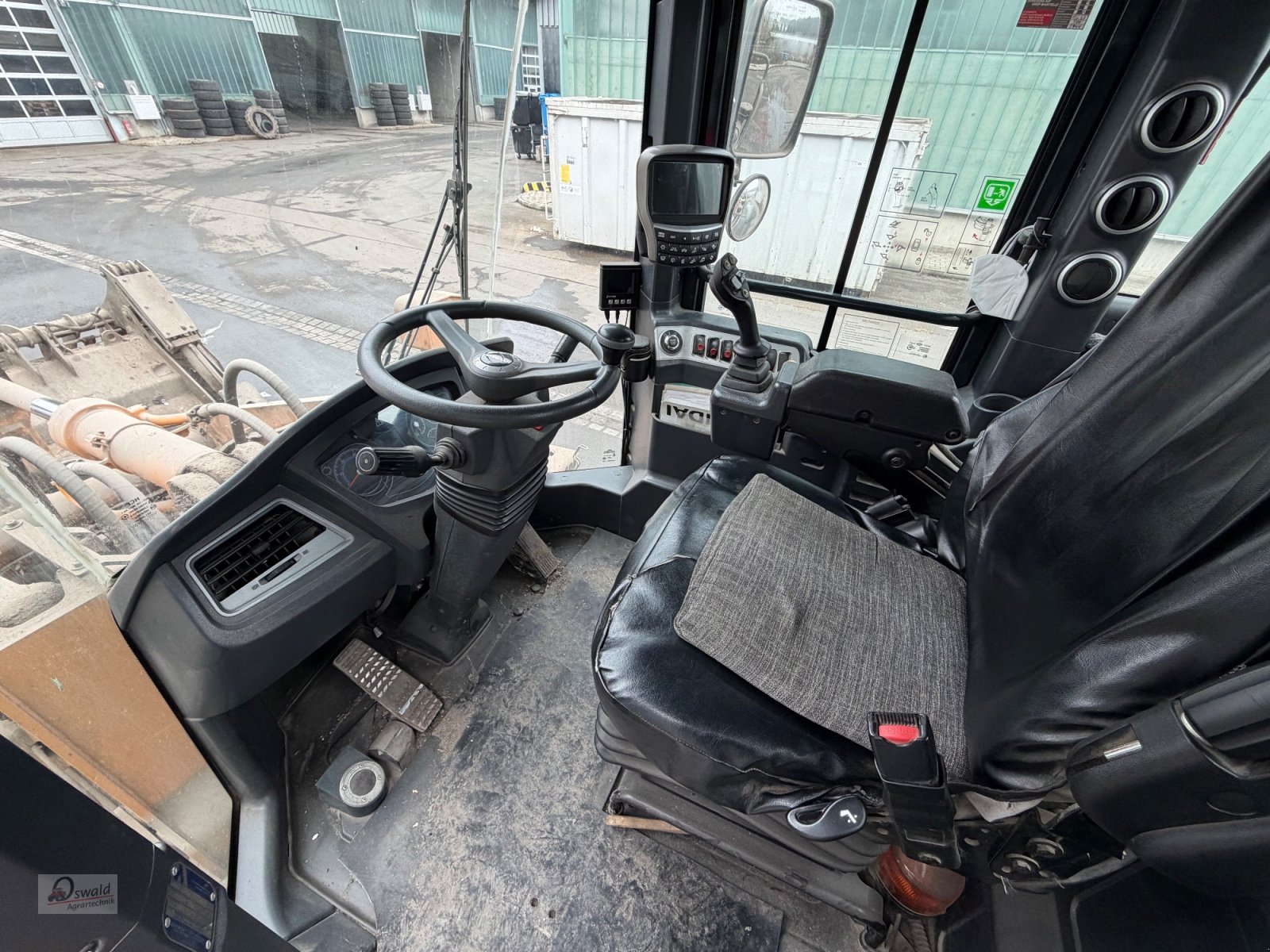 Radlader of the type Hyundai HL 955 XT, Gebrauchtmaschine in Regen (Picture 6)