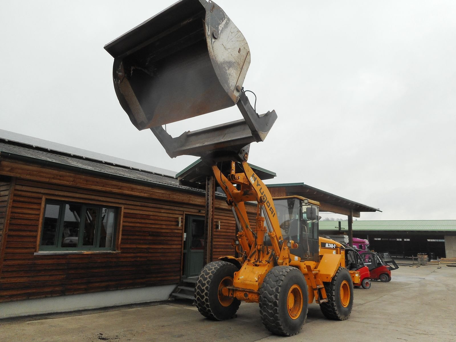 Radlader des Typs Hyundai HL740-7 mit Hochkippschaufel u. Volvo SW, Gebrauchtmaschine in St. Nikolai ob Draßling (Bild 20)