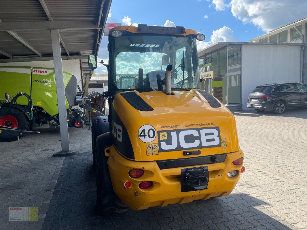 Radlader of the type JCB 220 T, Gebrauchtmaschine in Reinheim (Picture 4)