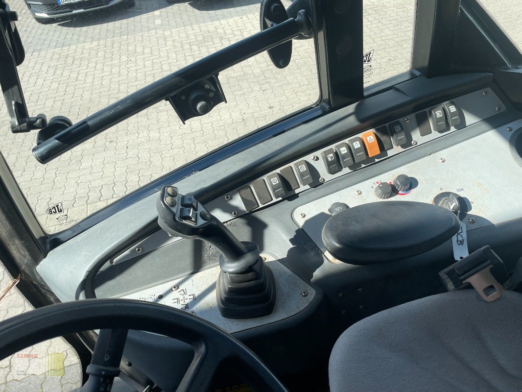 Radlader of the type JCB 220 T, Gebrauchtmaschine in Reinheim (Picture 9)