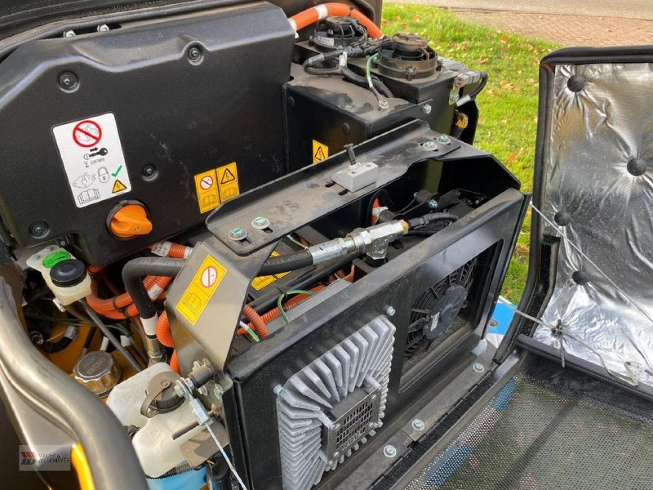 Radlader typu JCB 403 E AGRI HOFLADER, FÖRDERFÄHIG, Neumaschine v Oyten (Obrázek 8)