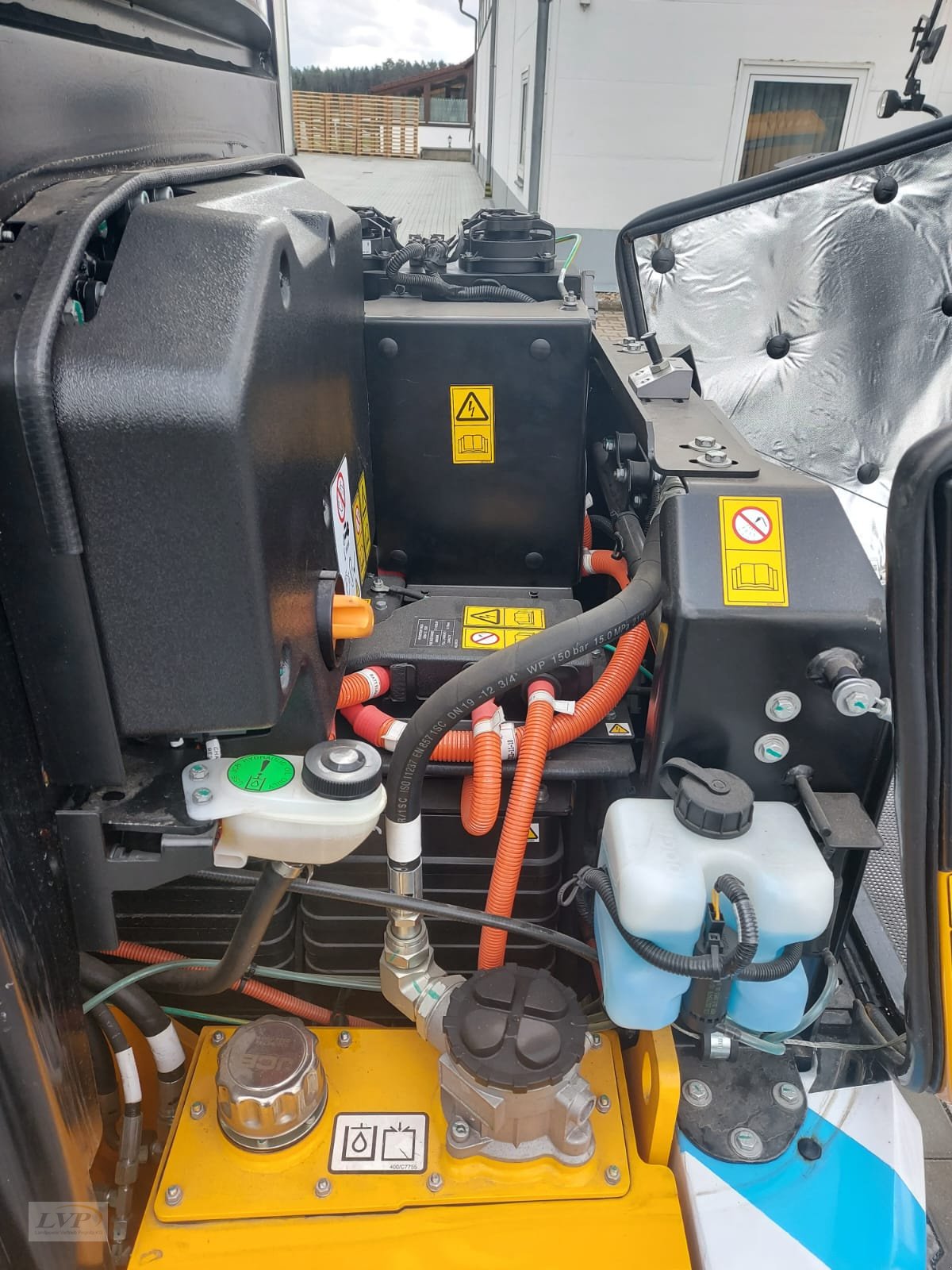 Radlader of the type JCB 403 E  Demo, Mietmaschine in Pegnitz (Picture 8)