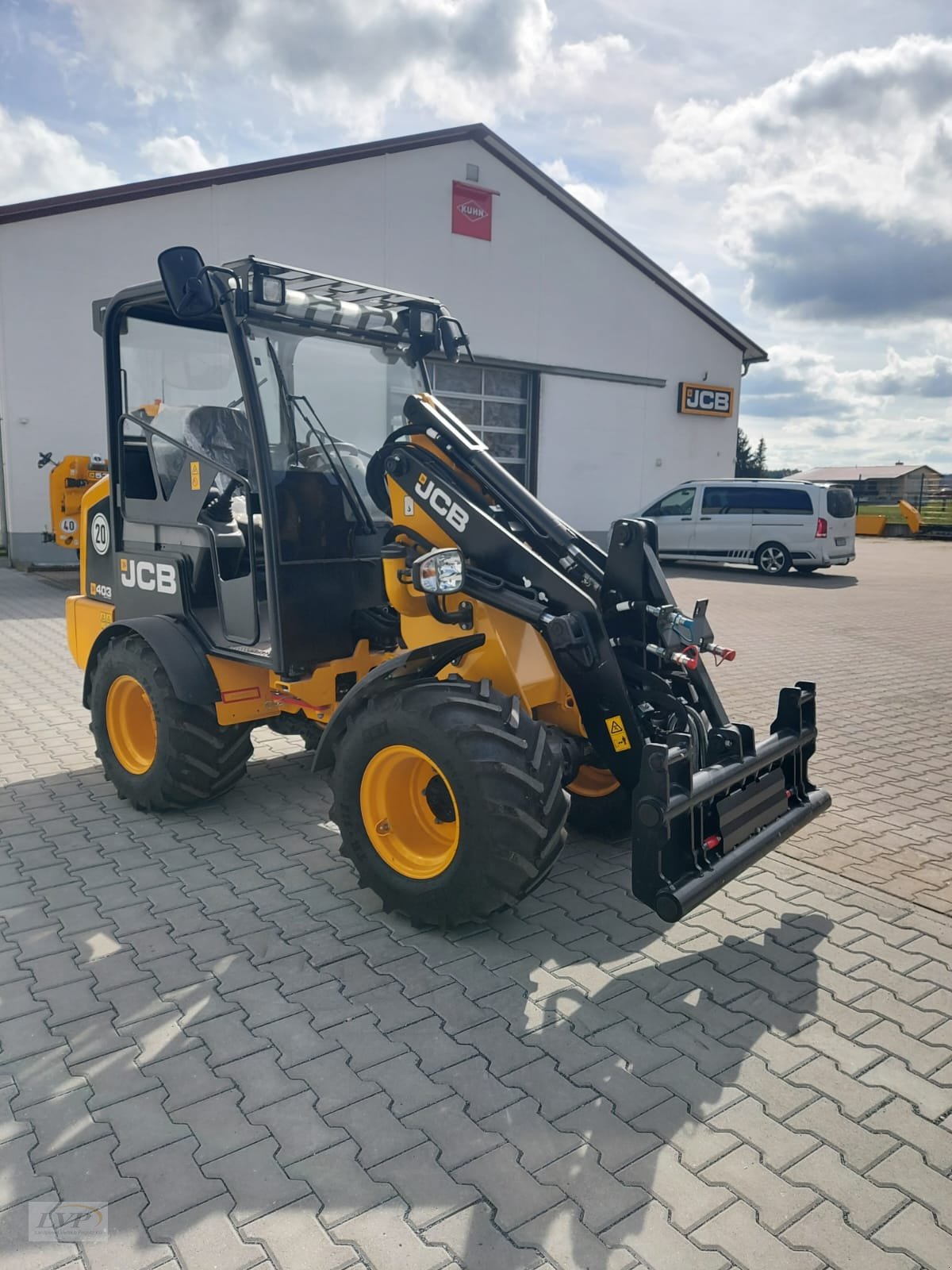 Radlader of the type JCB 403 Front-u.Heckscheibe 25PS, Neumaschine in Pegnitz (Picture 5)