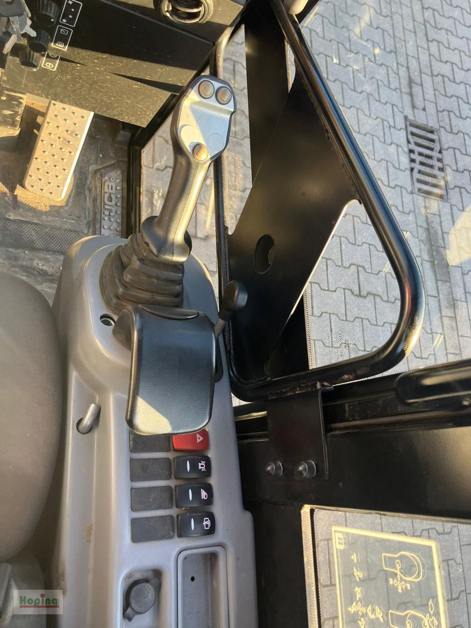 Radlader des Typs JCB 403 (Kabine), Gebrauchtmaschine in Bakum (Bild 9)