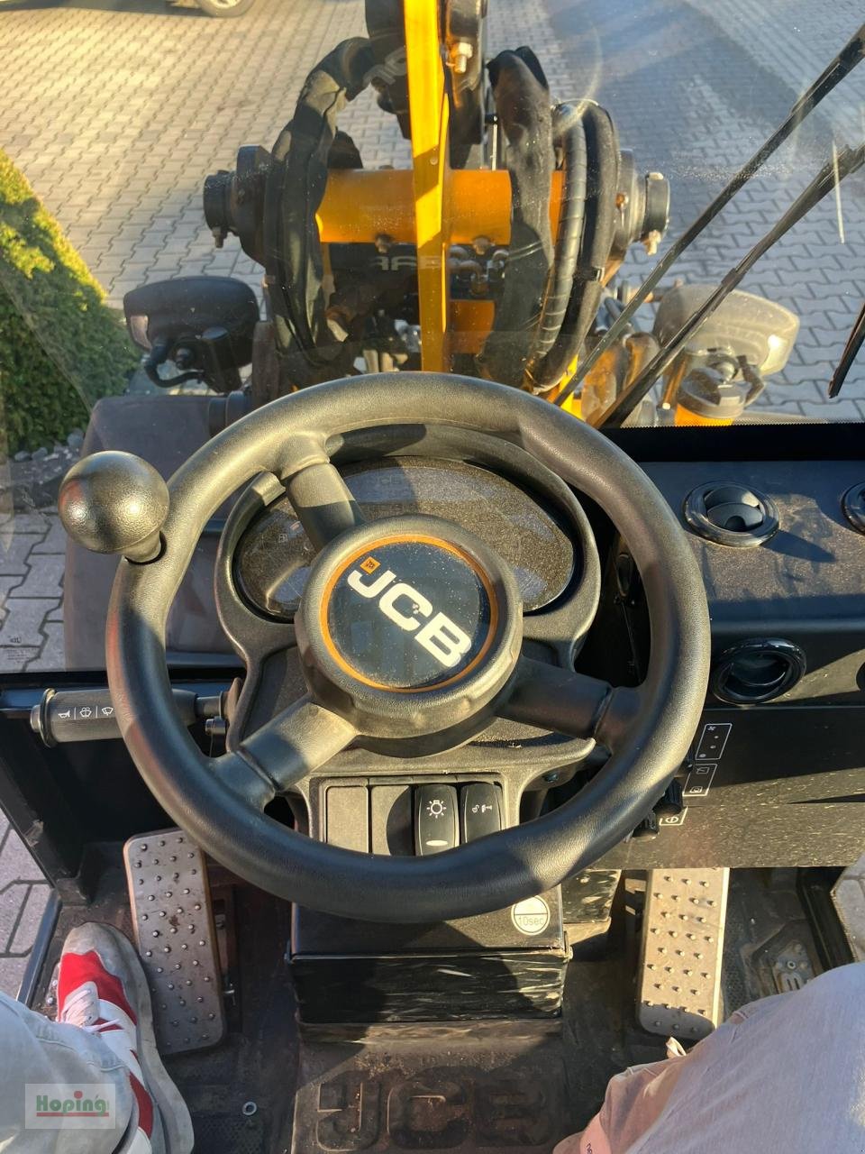 Radlader des Typs JCB 403 (Kabine), Gebrauchtmaschine in Bakum (Bild 10)