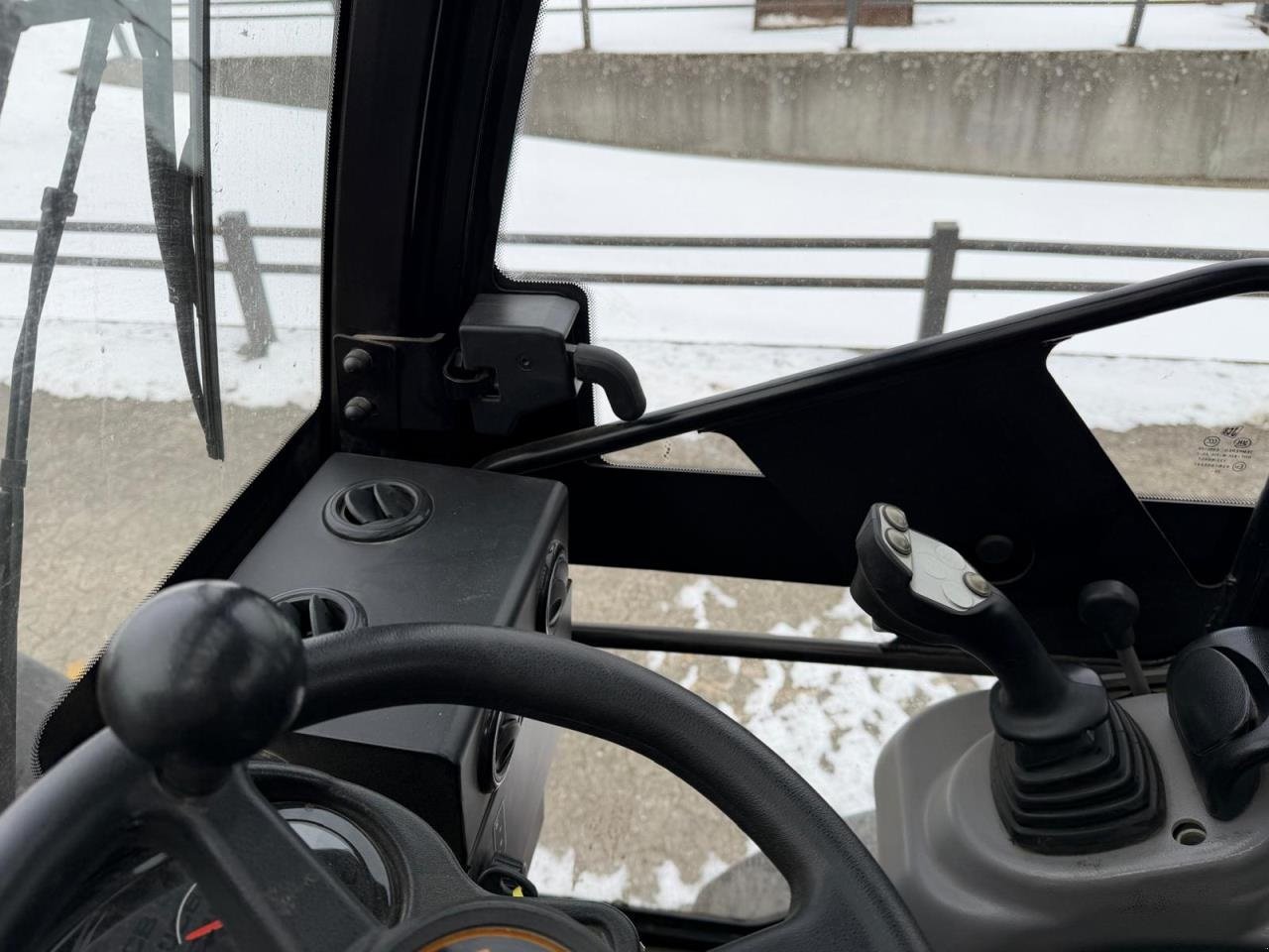 Radlader tip JCB 403 PLUS, Gebrauchtmaschine in Middelfart (Poză 7)