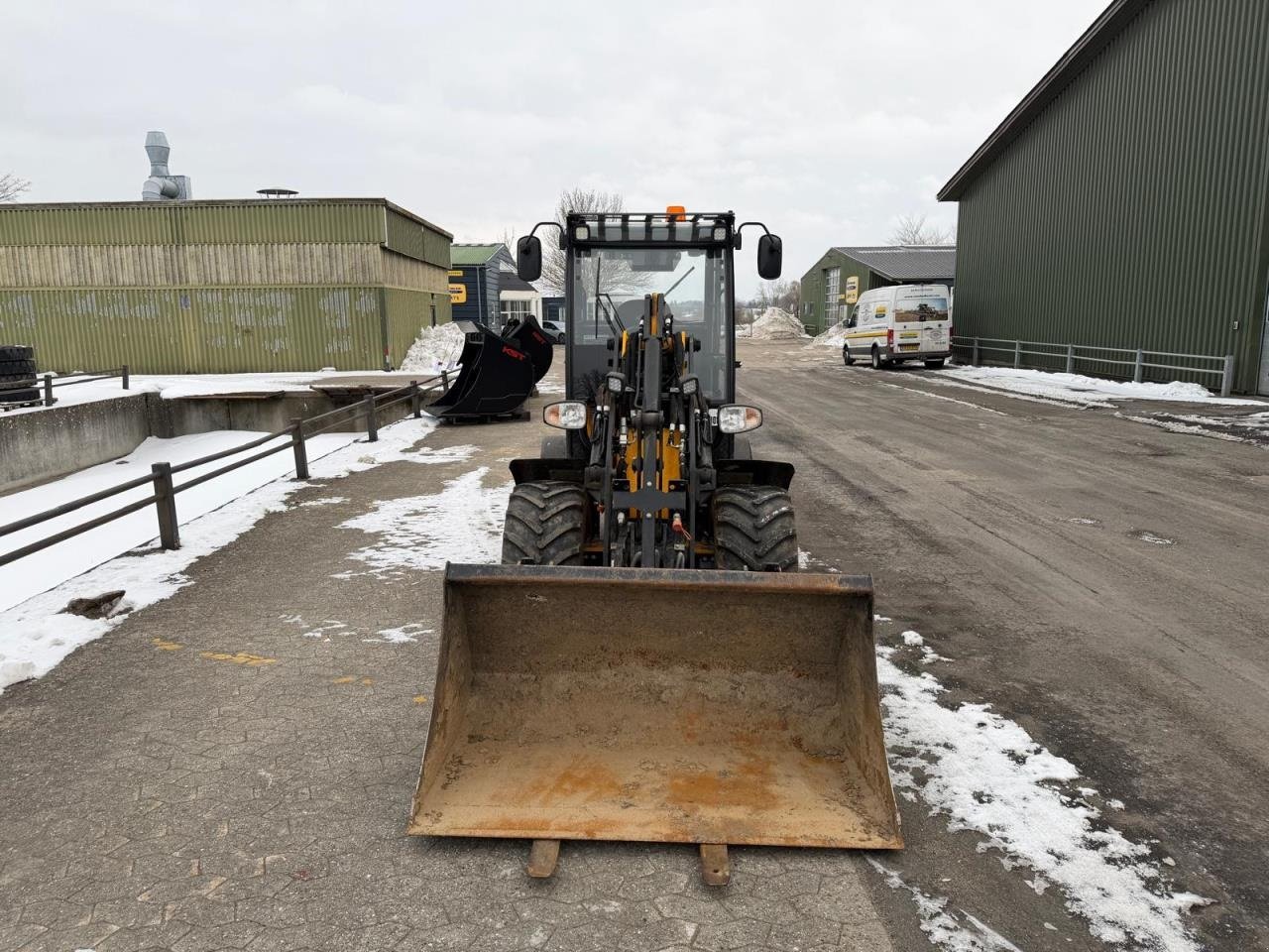 Radlader tip JCB 403 PLUS, Gebrauchtmaschine in Middelfart (Poză 12)