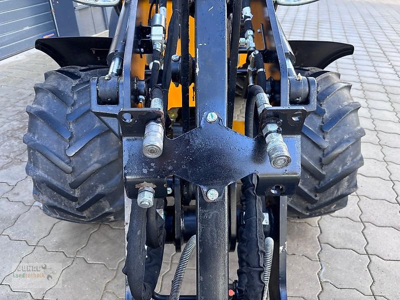 Radlader typu JCB 403 Plus, Gebrauchtmaschine v Geestland (Obrázek 7)