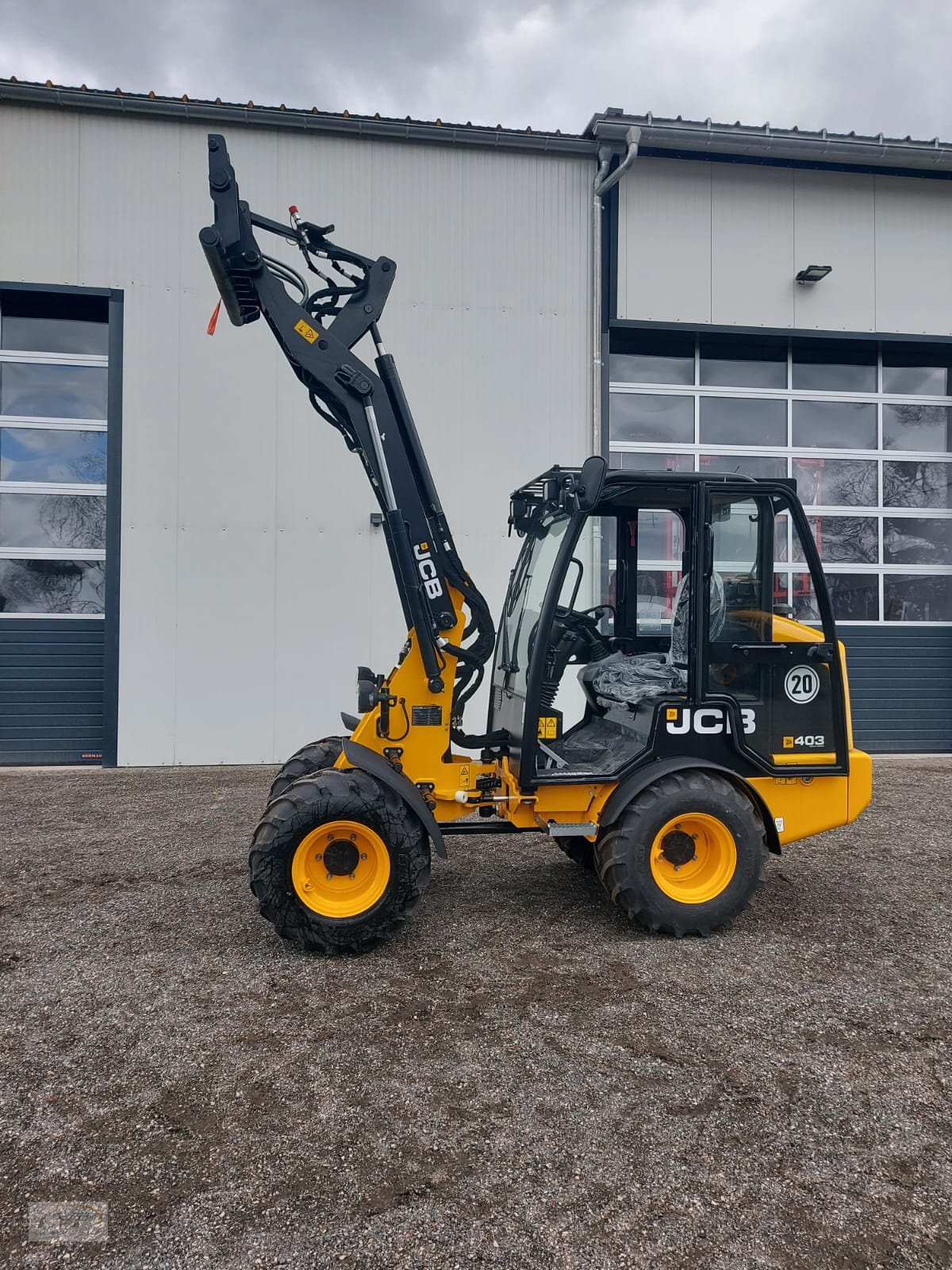 Radlader des Typs JCB 403 Vollkabine mit Heizung 25PS, Neumaschine in Pegnitz (Bild 1)