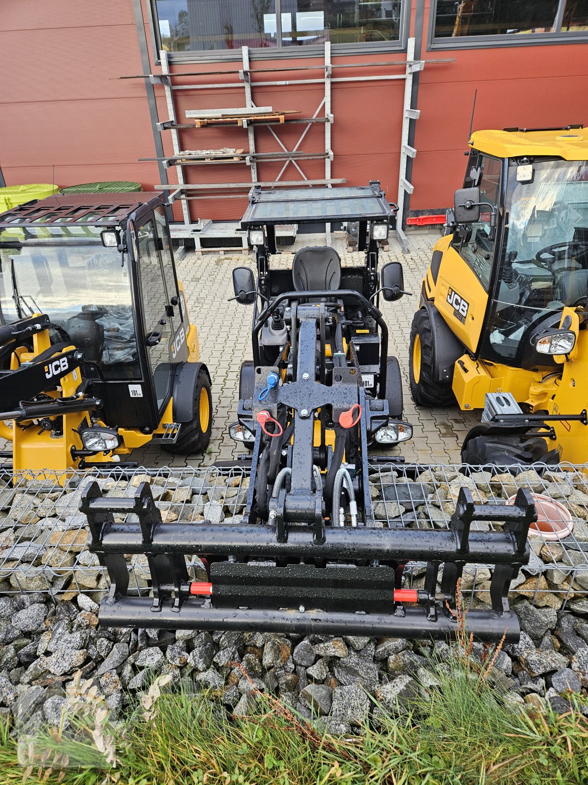Radlader des Typs JCB 403, Neumaschine in Hohenau (Bild 4)