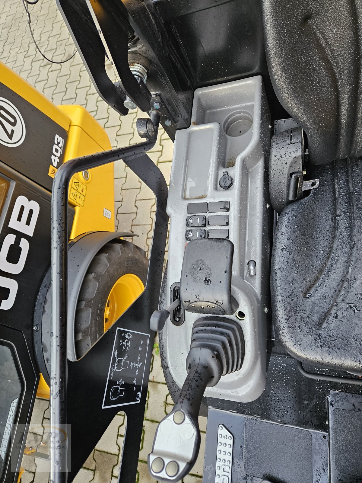 Radlader des Typs JCB 403, Neumaschine in Hohenau (Bild 11)