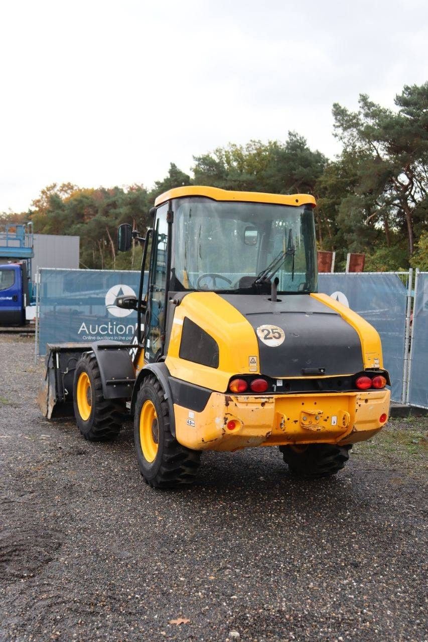 Radlader del tipo JCB 406 T4, Gebrauchtmaschine In Antwerpen (Immagine 4)