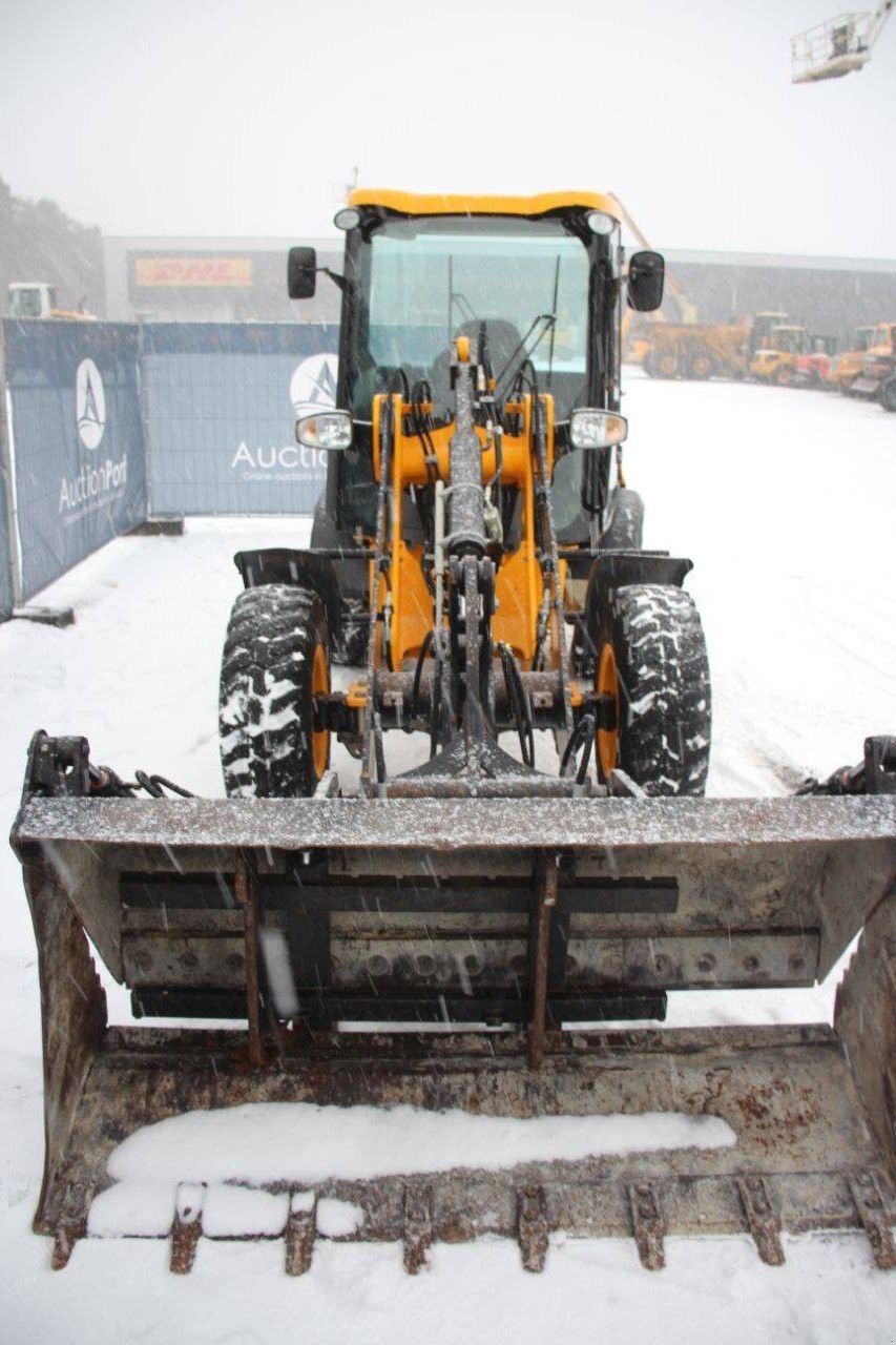 Radlader des Typs JCB 406 T4, Gebrauchtmaschine in Antwerpen (Bild 8)