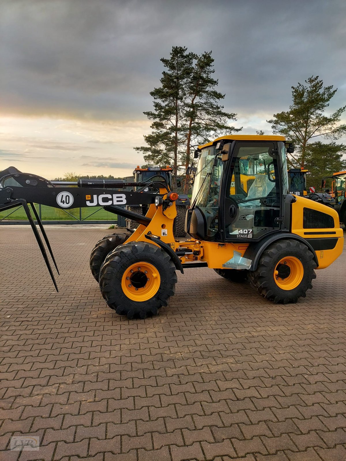 Radlader des Typs JCB 407 Agri, Neumaschine in Pegnitz (Bild 1)
