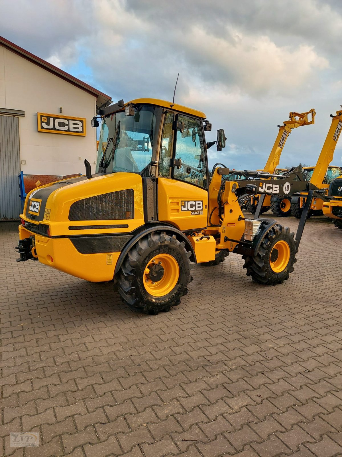 Radlader des Typs JCB 407 Agri, Neumaschine in Pegnitz (Bild 5)