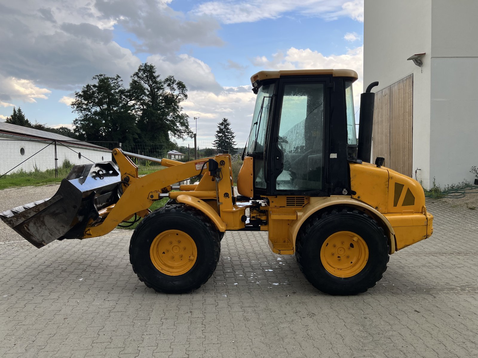 Radlader tipa JCB 407 B, Gebrauchtmaschine u Pfaffenhofen (Slika 1)