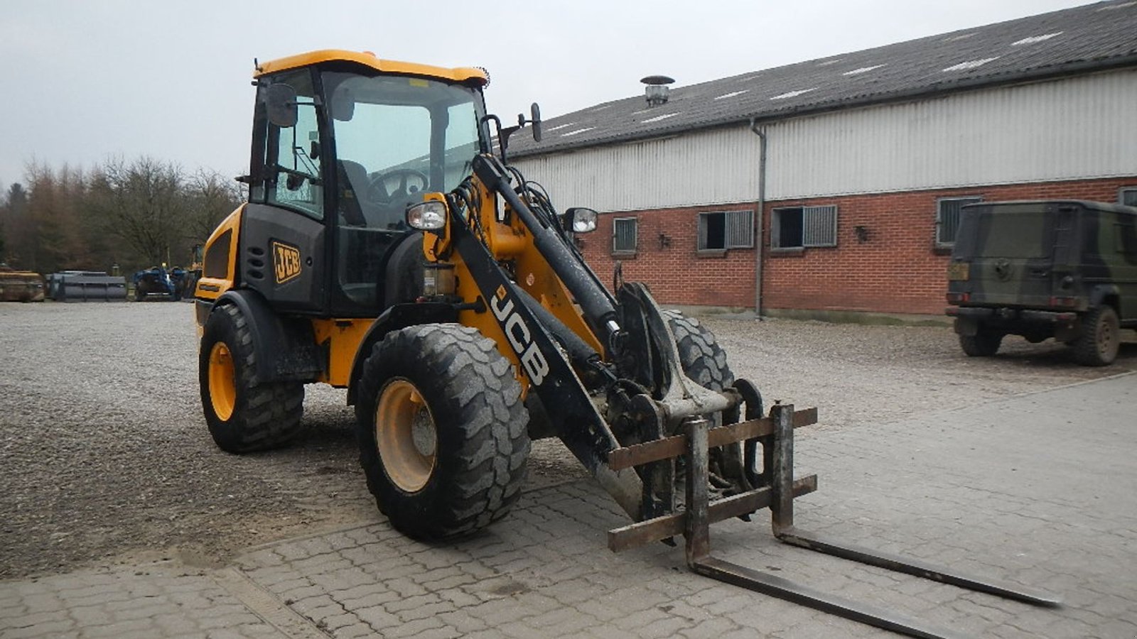 Radlader Türe ait JCB 407, Gebrauchtmaschine içinde Aabenraa (resim 8)