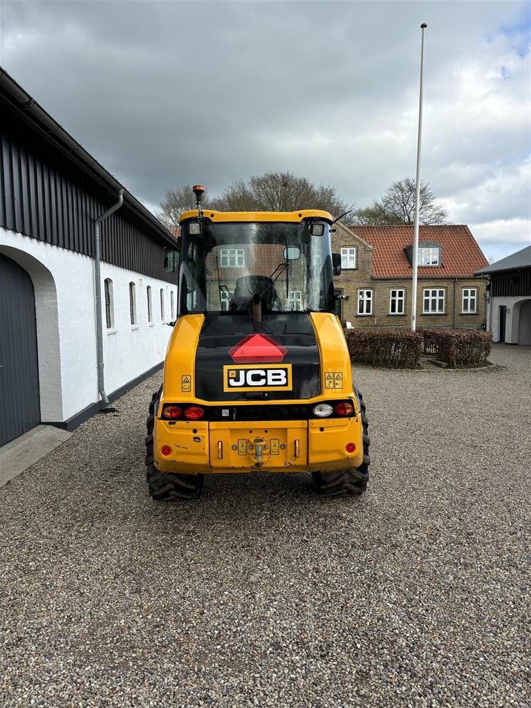 Radlader des Typs JCB 407, Gebrauchtmaschine in Horsens (Bild 4)