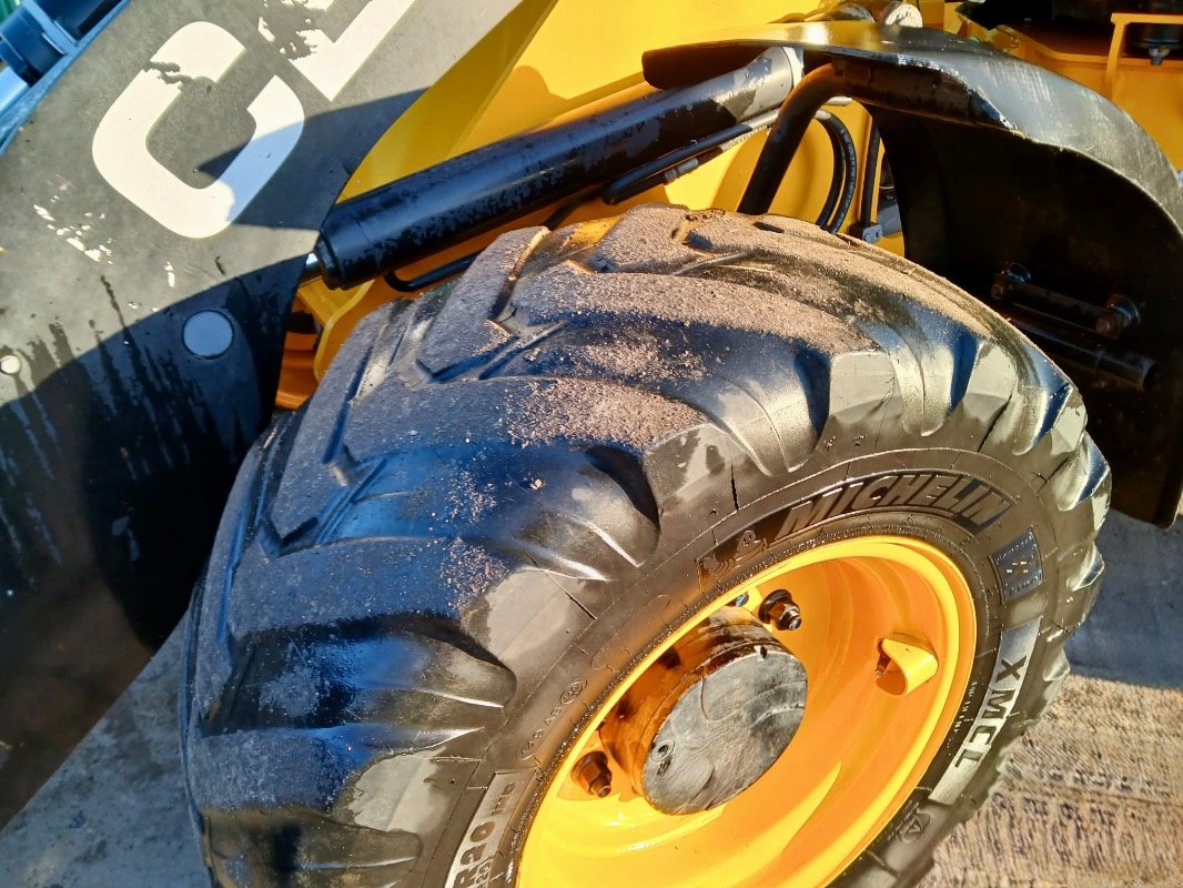 Radlader a típus JCB 409 AGRI + Geräte, Gebrauchtmaschine ekkor: Liebenwalde (Kép 18)