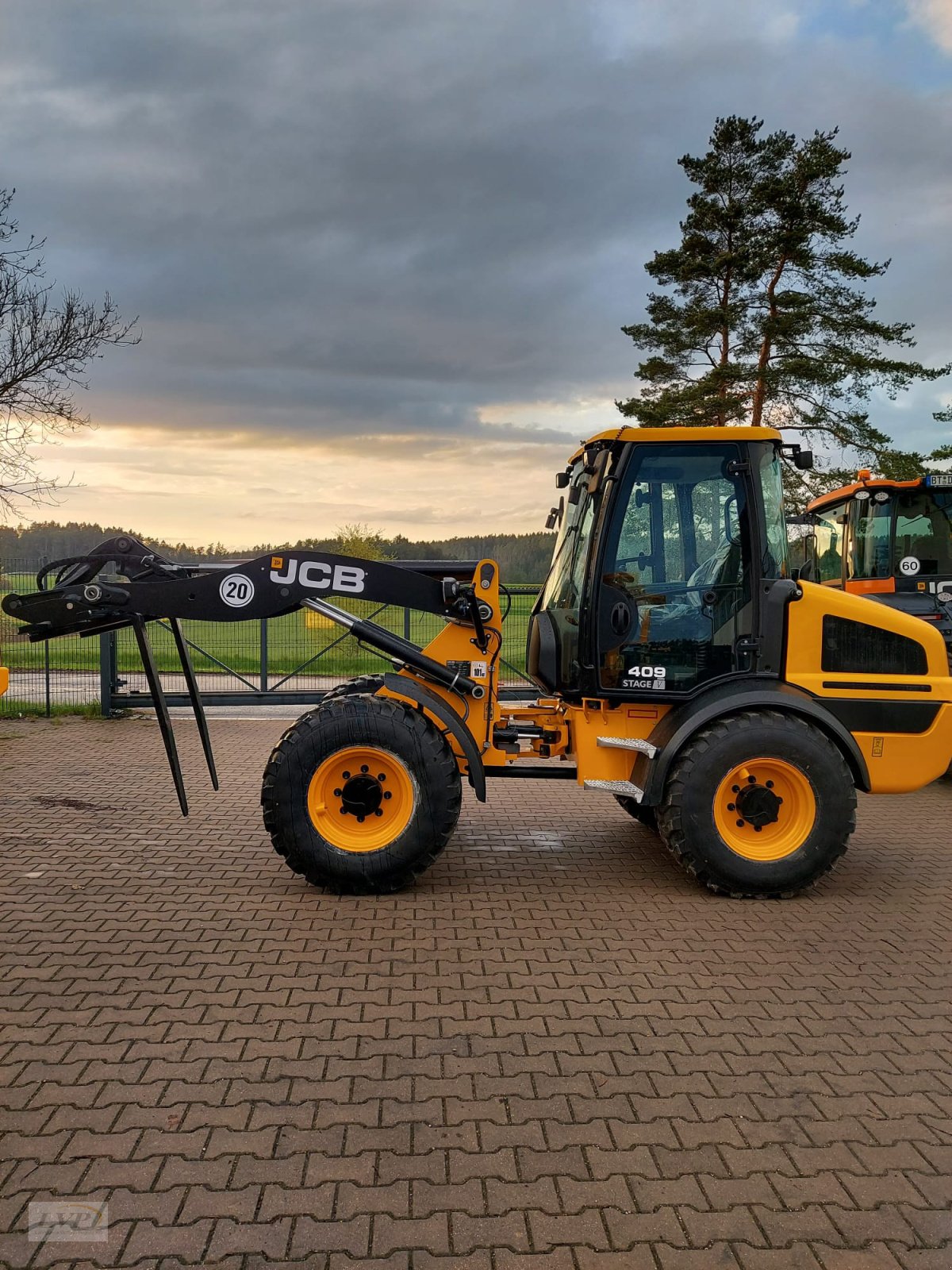 Radlader des Typs JCB 409 Agri, Neumaschine in Pegnitz (Bild 1)