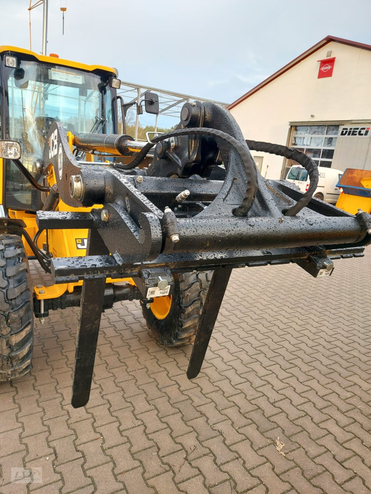 Radlader des Typs JCB 409 Agri, Neumaschine in Pegnitz (Bild 6)